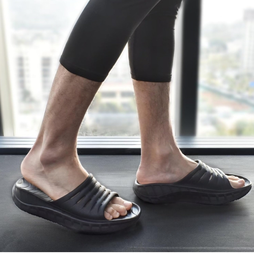 Men's Black Cushioned Slide Sandals with Ribbed Upper